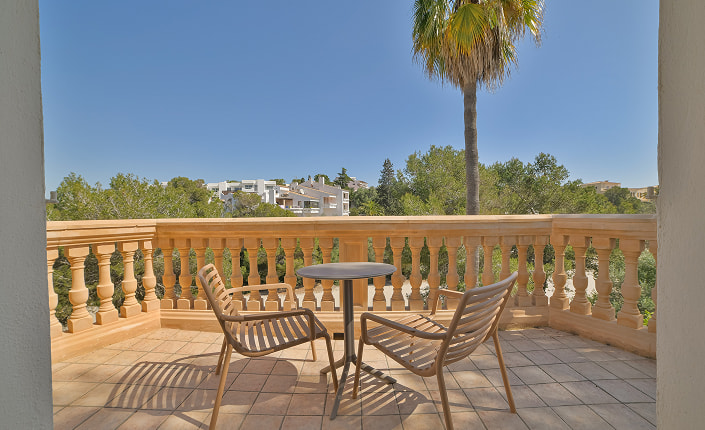 Apartments in Cala Ferrera with terrace near the sea